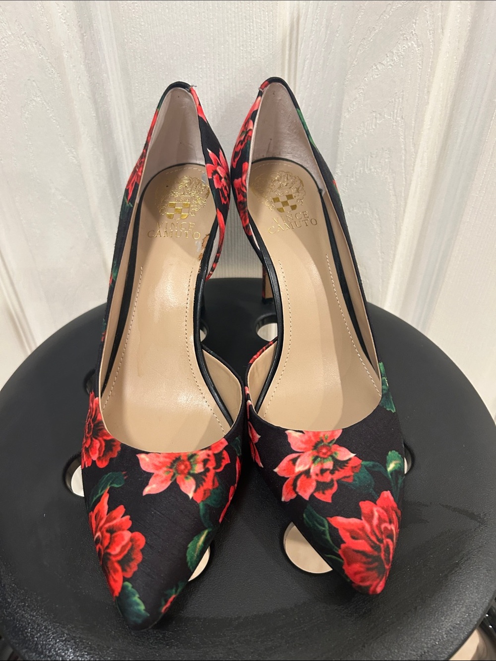 Vince Camuto Floral Pumps Size 9.5 - Picture 3 of 9
